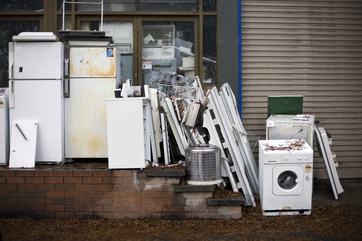 Refrigerator Removal Service In Boring