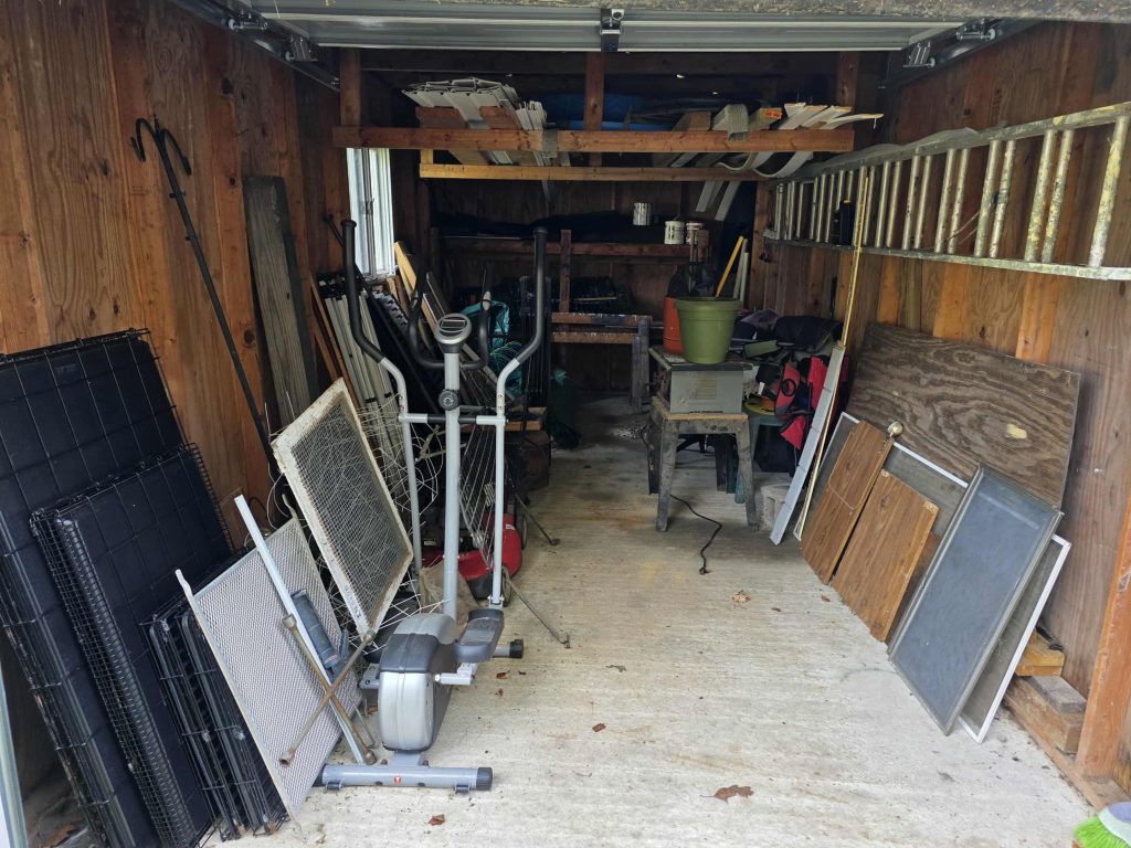 Shed Cleanout Service In Boring