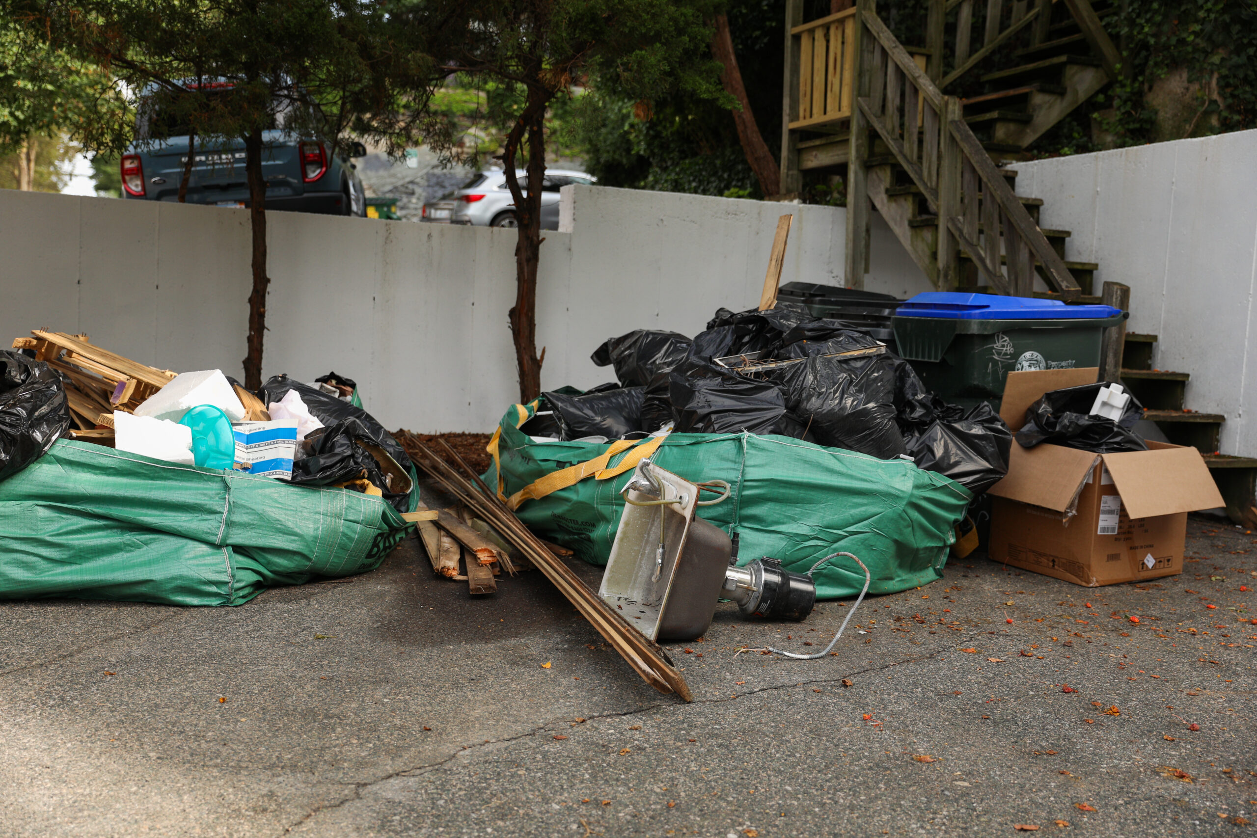Garage Cleanout Service In Boring